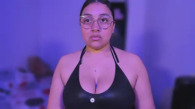 Snapshot of Soysofiarodrigu chatting on 13, 3, 2025 Soysofiarodrigu online show from 13, 3, 2025
