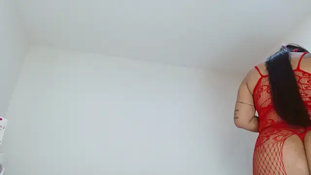 sashacreamy  online show from 10, 11, 2025