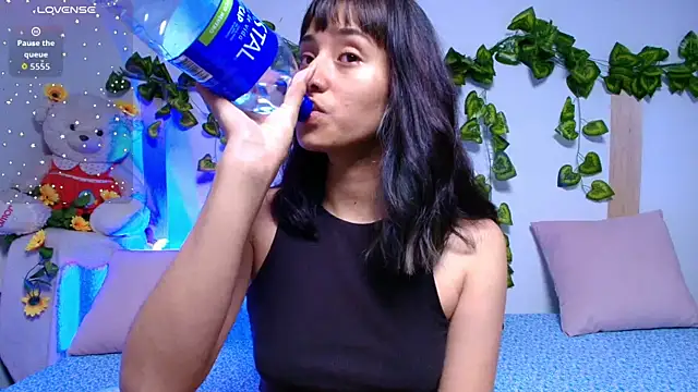 tati cardenas online show from 16, 12, 2025