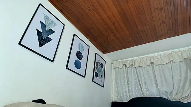 sam her online show from 24, 10, 2025