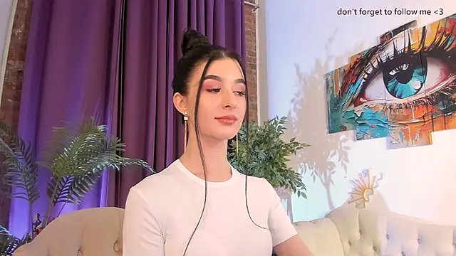 LauraCoy online show from 3, 6, 2026