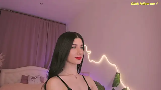 LauraCoy online show from 6, 5, 2026