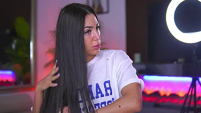 Abbela White online show from 14, 4, 2026