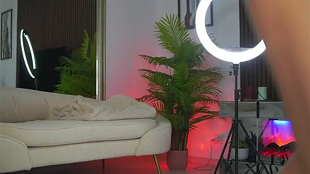 Abbela White online show from 13, 6, 2026