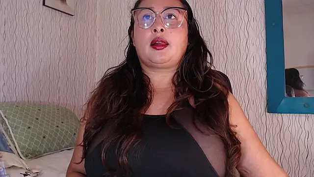 NadiaWhite online show from 30, 10, 2025