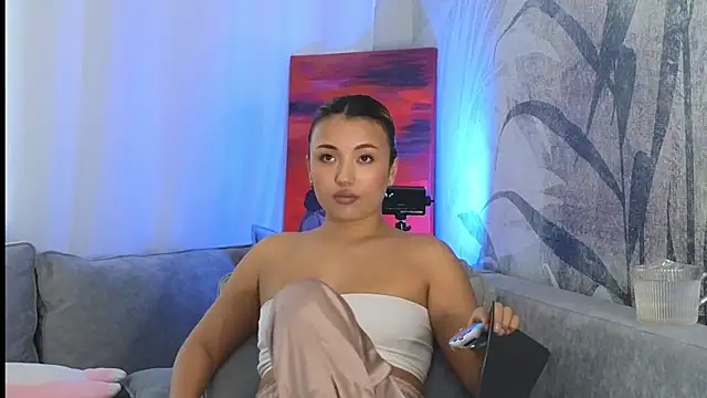 lily  foster online show from 1, 2, 2025