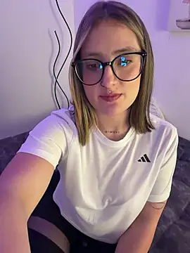 Megan lu2 online show from 22, 2, 2026