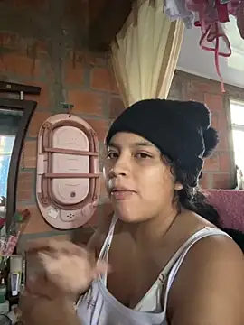 moncerrat luna online show from 28, 11, 2025