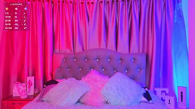 Emiily Scott1 online show from 6, 3, 2026