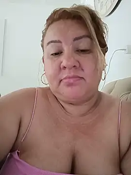 HORNY MATURE25 online show from 9, 7, 2026
