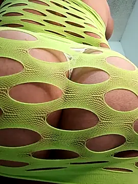 HORNY MATURE25 online show from 18, 3, 2026