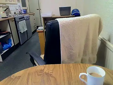 daddyflash online show from 2, 4, 2026