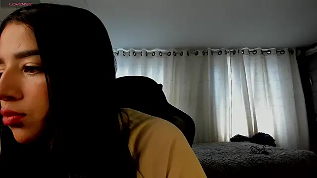 Snapshot of aliice_walker_ chatting on 26, 3, 2026 aliice walker online show from 26, 3, 2026
