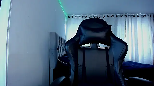 aliice walker  online show from 28, 10, 2025