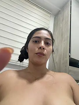 Sophie  Foxxx online show from 15, 6, 2026