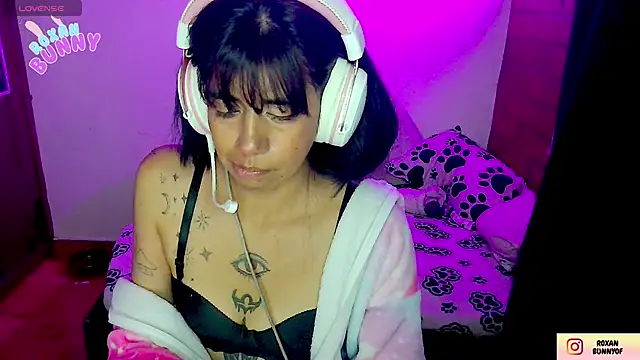 Snapshot of Roxanbunny1 chatting on 7, 11, 2025 Roxanbunny1 online show from 7, 11, 2025