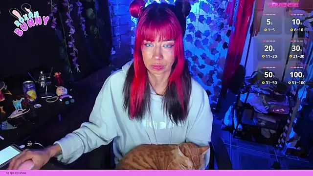 Roxanbunny1 online show from 12, 2, 2025