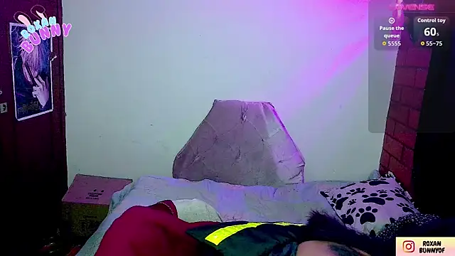 Snapshot of Roxanbunny1 chatting on 14, 11, 2025 Roxanbunny1 online show from 14, 11, 2025