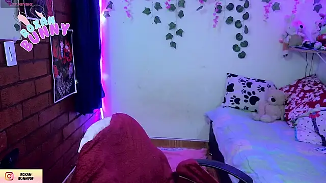 Roxanbunny1 online show from 21, 4, 2026
