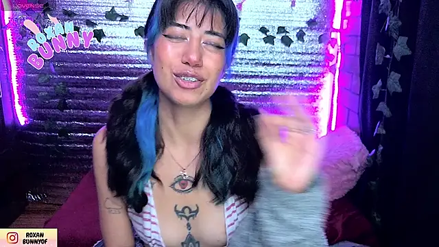 Roxanbunny1 online show from 16, 3, 2026