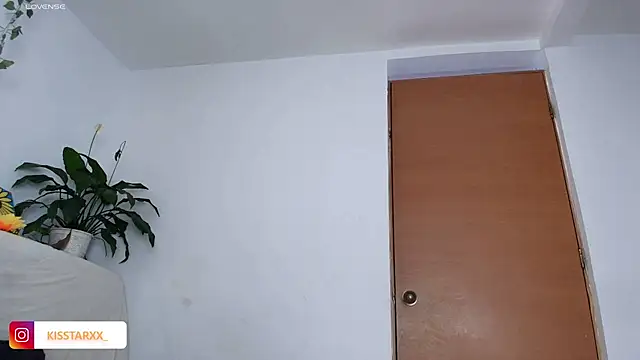 kisstarxxx online show from 8, 1, 2026