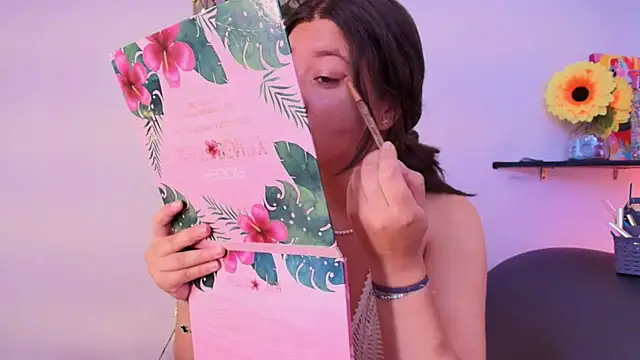 kisstarxxx online show from 20, 4, 2026