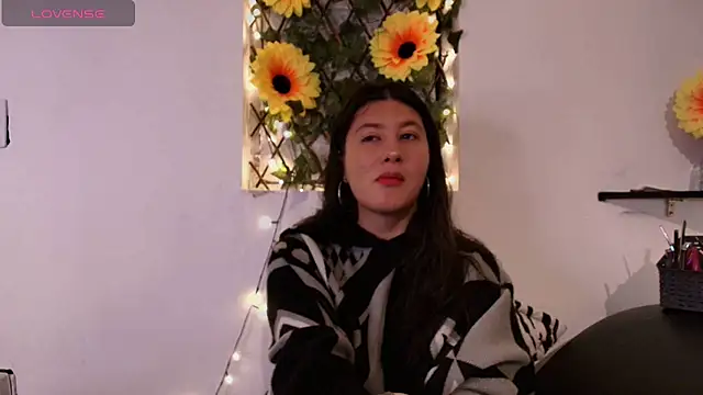 kisstarxxx online show from 24, 4, 2026