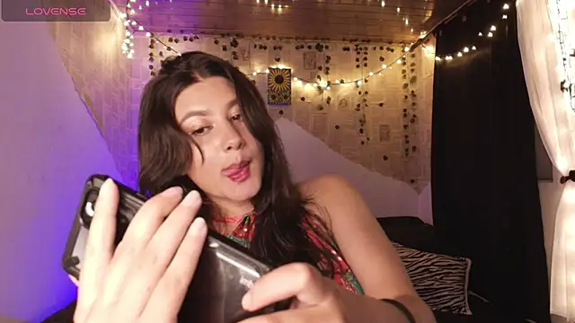 kisstarxxx online show from 4, 11, 2025