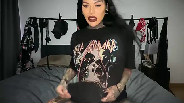 claudiacvc95 online show from 26, 10, 2025