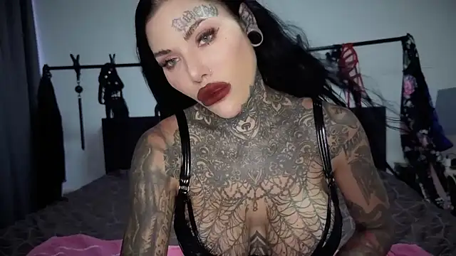 claudiacvc95 online show from 5, 3, 2026