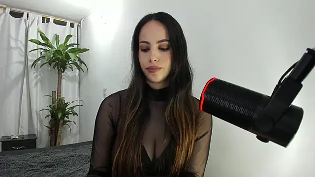 Lia-y-felipe online show from 12, 2, 2026