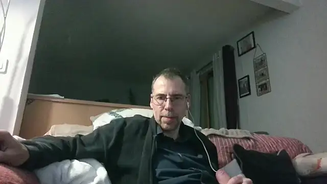 Snapshot of ptitcanard60600 chatting on 18, 5, 2026 ptitcanard60600 online show from 18, 5, 2026