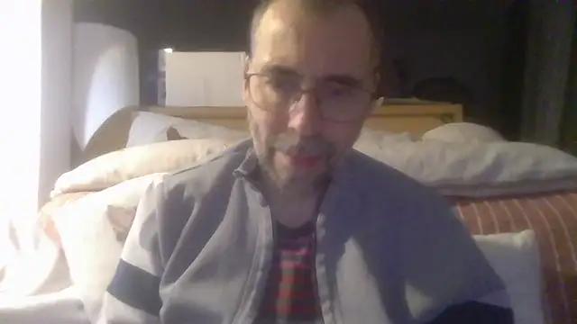 ptitcanard60600 online show from 4, 12, 2025