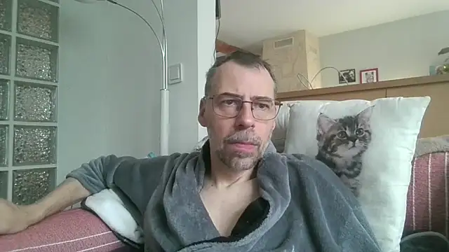Snapshot of ptitcanard60600 chatting on 14, 5, 2026 ptitcanard60600 online show from 14, 5, 2026