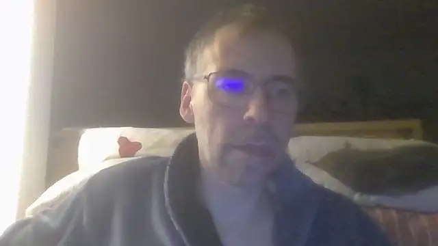 ptitcanard60600 online show from 12, 11, 2025