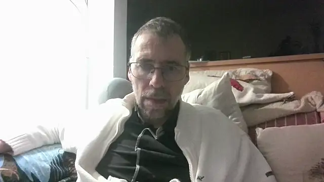 Snapshot of ptitcanard60600 chatting on 24, 3, 2026 ptitcanard60600 online show from 24, 3, 2026