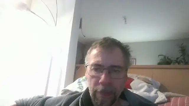 Snapshot of ptitcanard60600 chatting on 28, 4, 2026 ptitcanard60600 online show from 28, 4, 2026