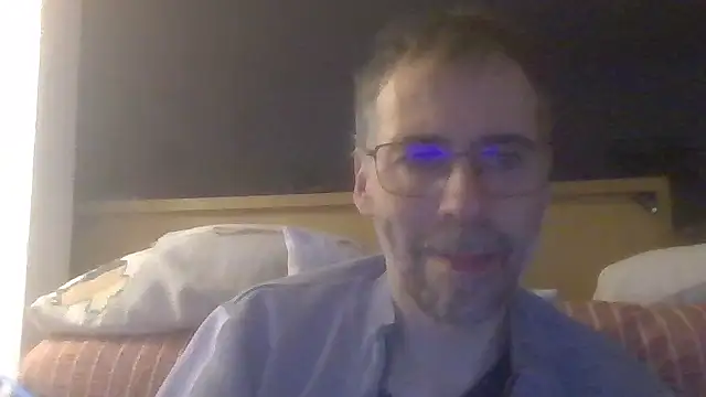 ptitcanard60600 online show from 8, 11, 2025