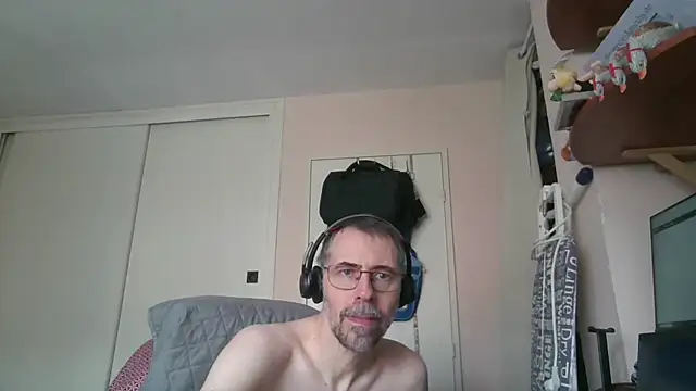 Snapshot of ptitcanard60600 chatting on 4, 6, 2026 ptitcanard60600 online show from 4, 6, 2026