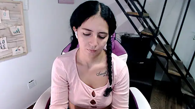 samantha baby  online show from 17, 1, 2026