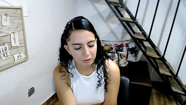 samantha baby  online show from 13, 3, 2025