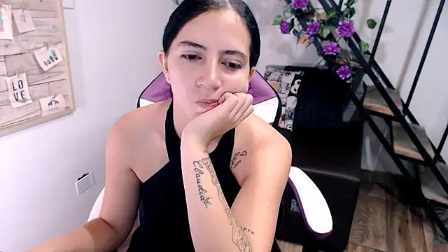 samantha baby  online show from 31, 3, 2026