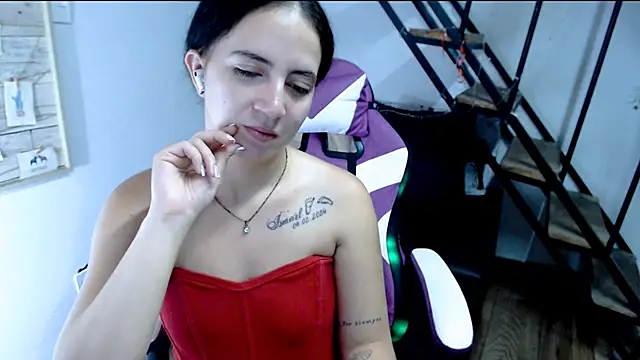 samantha baby  online show from 10, 9, 2025