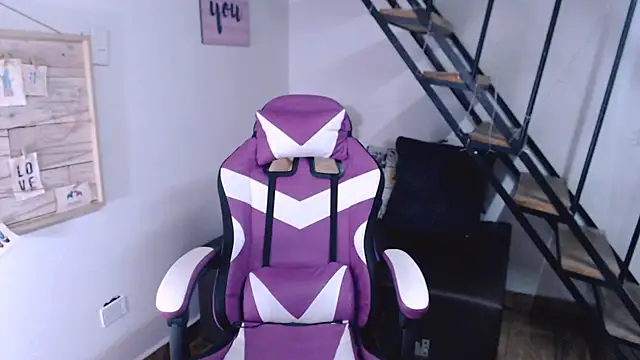 Snapshot of samantha_baby_ chatting on 28, 10, 2025 samantha baby online show from 28, 10, 2025