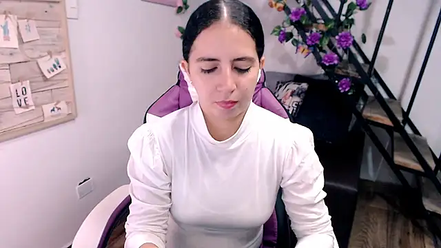 samantha baby  online show from 16, 4, 2026