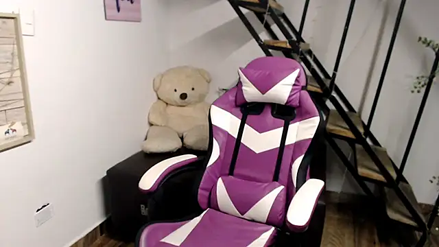 Snapshot of samantha_baby_ chatting on 19, 11, 2025 samantha baby online show from 19, 11, 2025