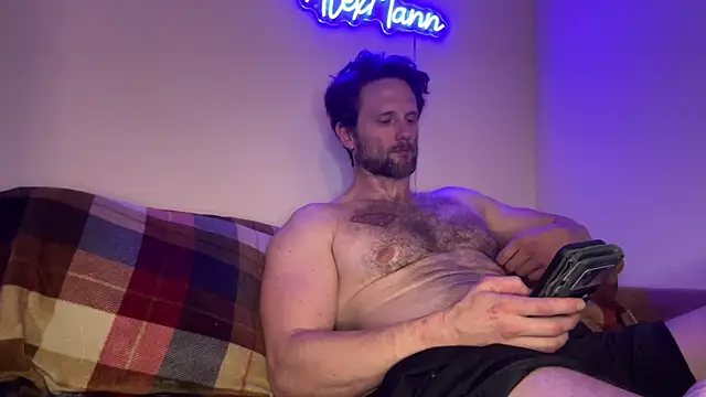 Snapshot of alexmannd chatting on 2, 11, 2025 alexmannd online show from 2, 11, 2025