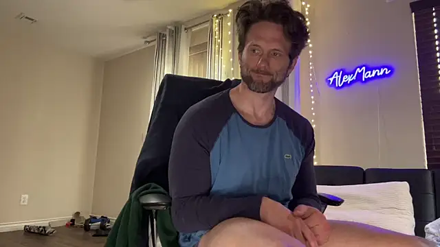 Snapshot of alexmannd chatting on 30, 10, 2025 alexmannd online show from 30, 10, 2025