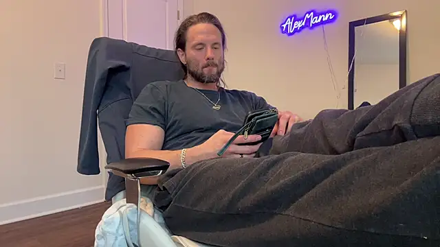 Snapshot of alexmannd chatting on 26, 1, 2025 alexmannd online show from 26, 1, 2025