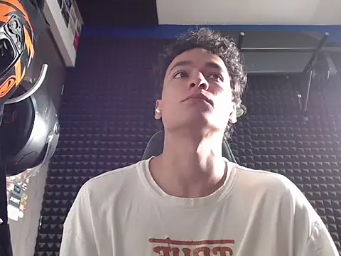 Curly Angel24 online show from 4, 5, 2026